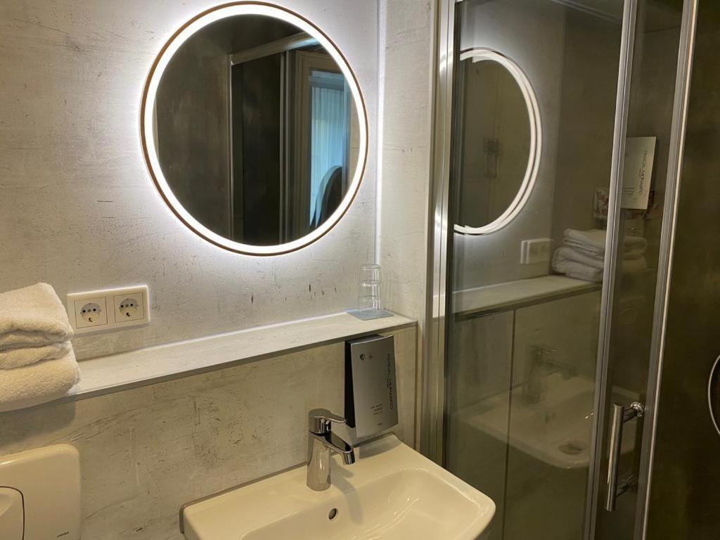 קמפן Boutique-Garni Hotel Papillon מראה חיצוני תמונה
