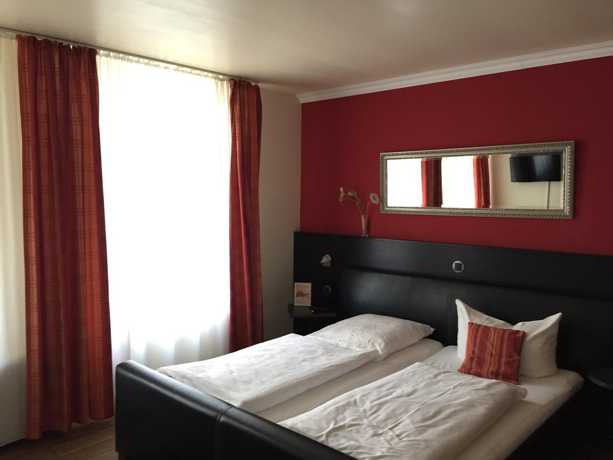 קמפן Boutique-Garni Hotel Papillon מראה חיצוני תמונה